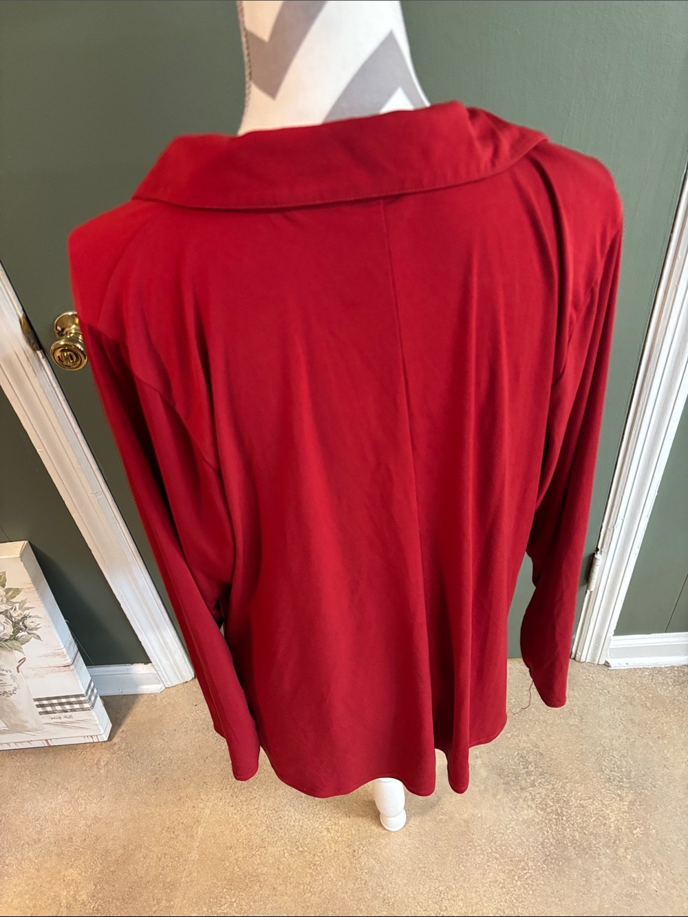 Women’s Deep Red Ruched Button-Front Top - Picture 2 of 2